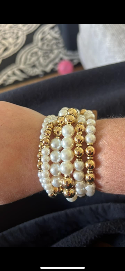 Gold Pearl Bracelet Set